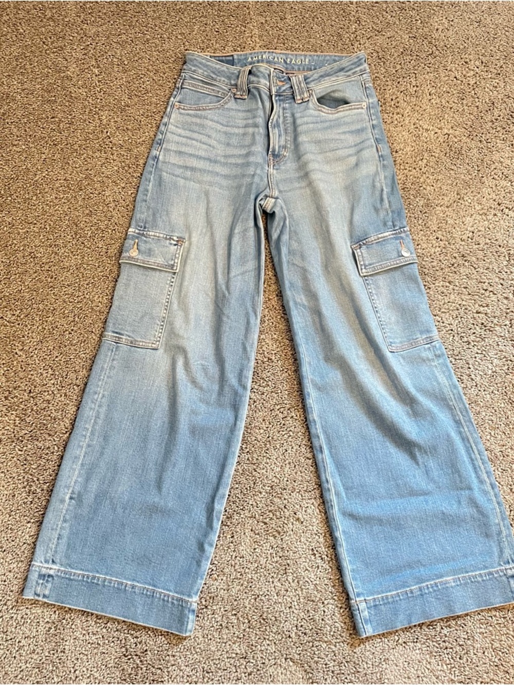 American Eagle Denim Wide Leg Jeans Cargo Pockets, Size 2S, Like New, worn once